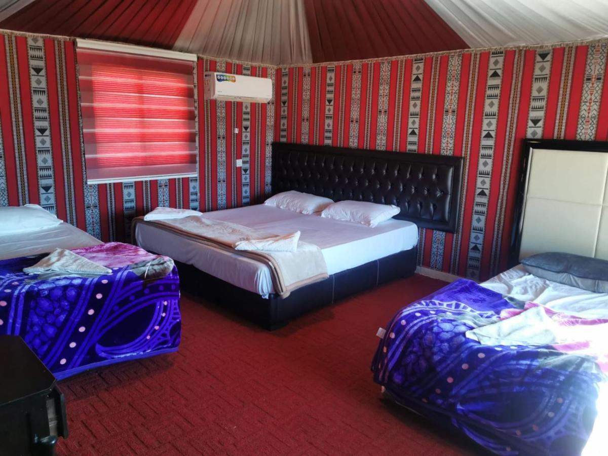 Wadi Rum Oscar Camp Exteriör bild