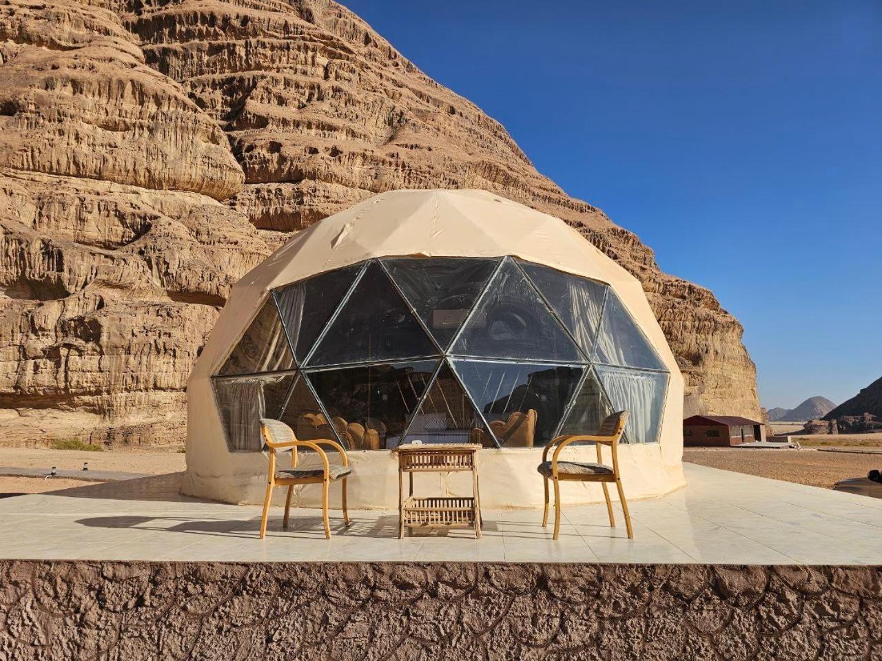 Wadi Rum Oscar Camp Exteriör bild
