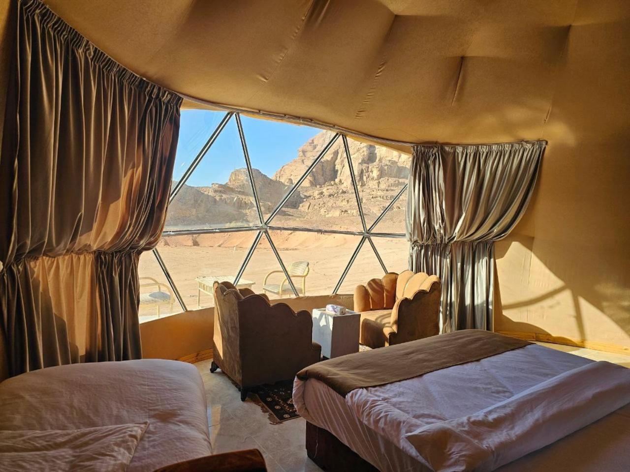 Wadi Rum Oscar Camp Exteriör bild