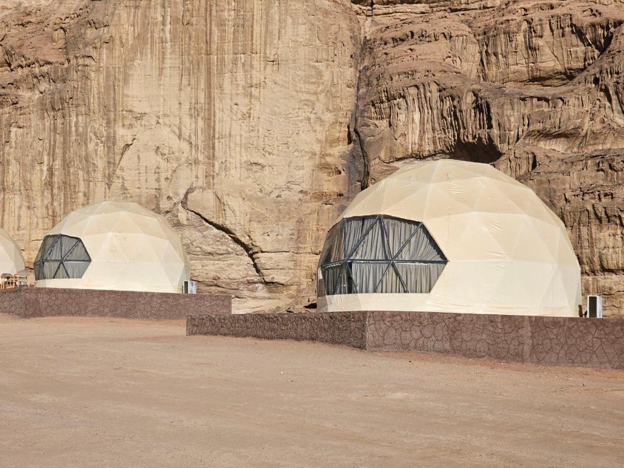 Wadi Rum Oscar Camp Exteriör bild