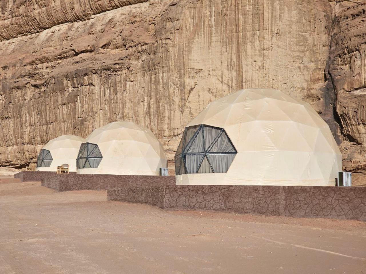 Wadi Rum Oscar Camp Exteriör bild