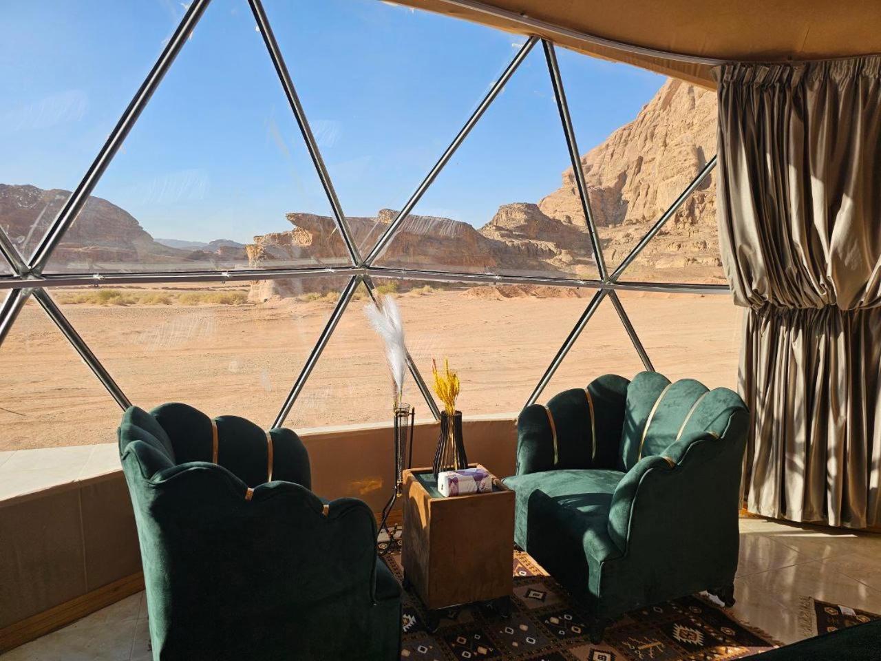 Wadi Rum Oscar Camp Exteriör bild
