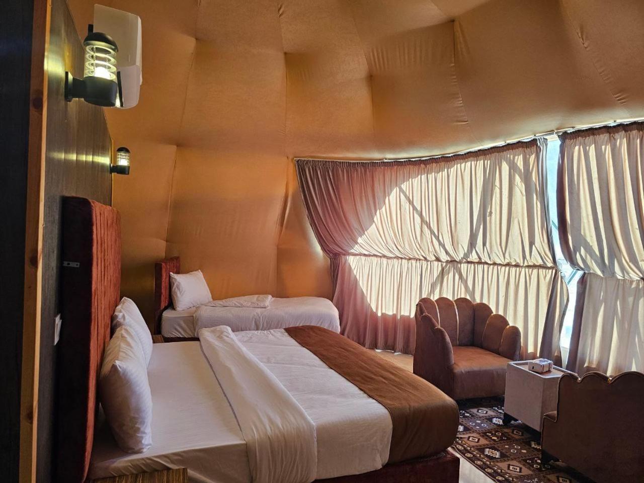 Wadi Rum Oscar Camp Exteriör bild