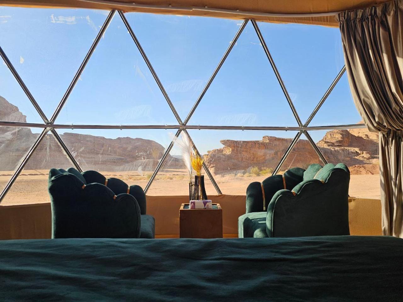 Wadi Rum Oscar Camp Exteriör bild
