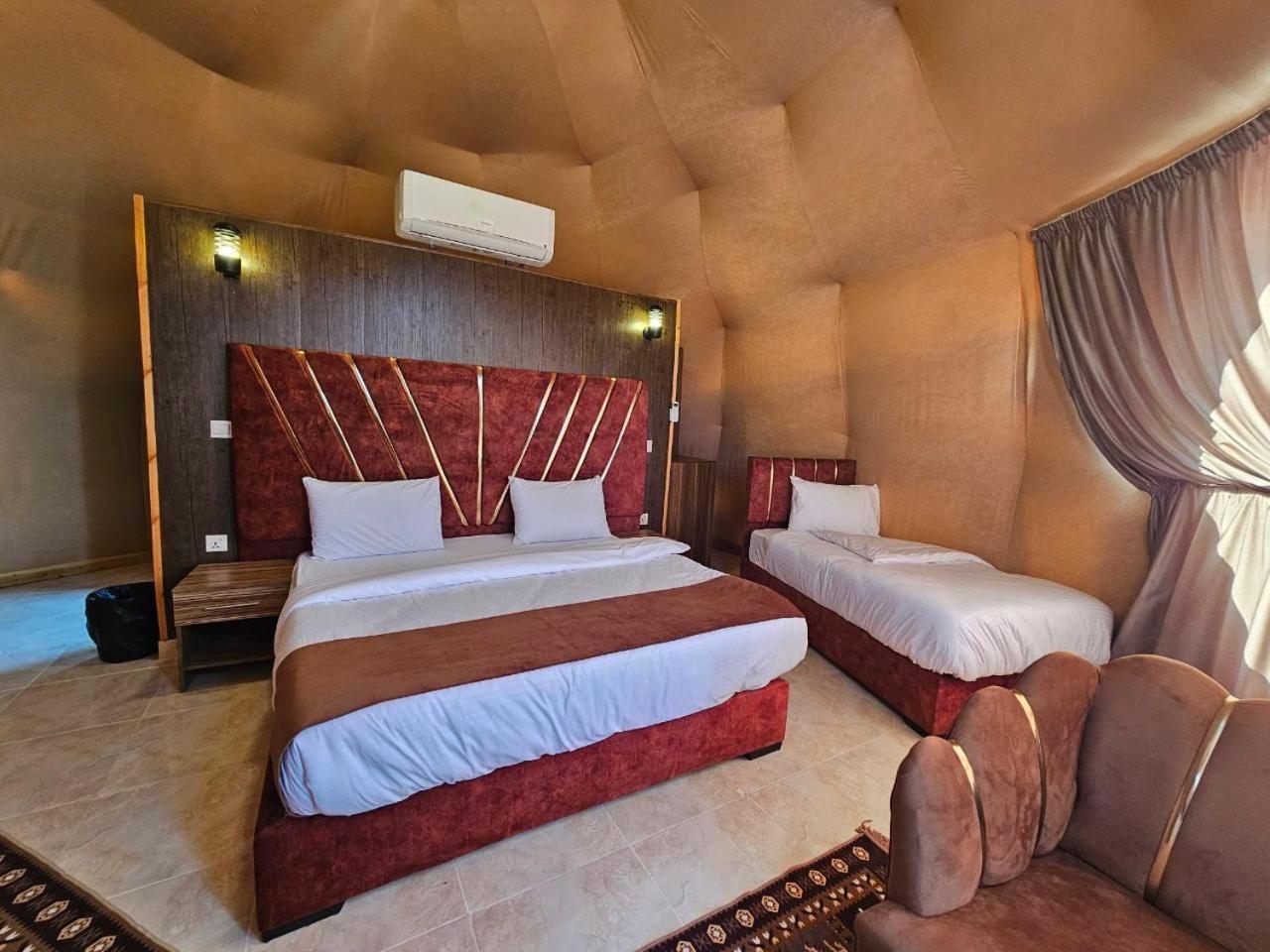 Wadi Rum Oscar Camp Exteriör bild