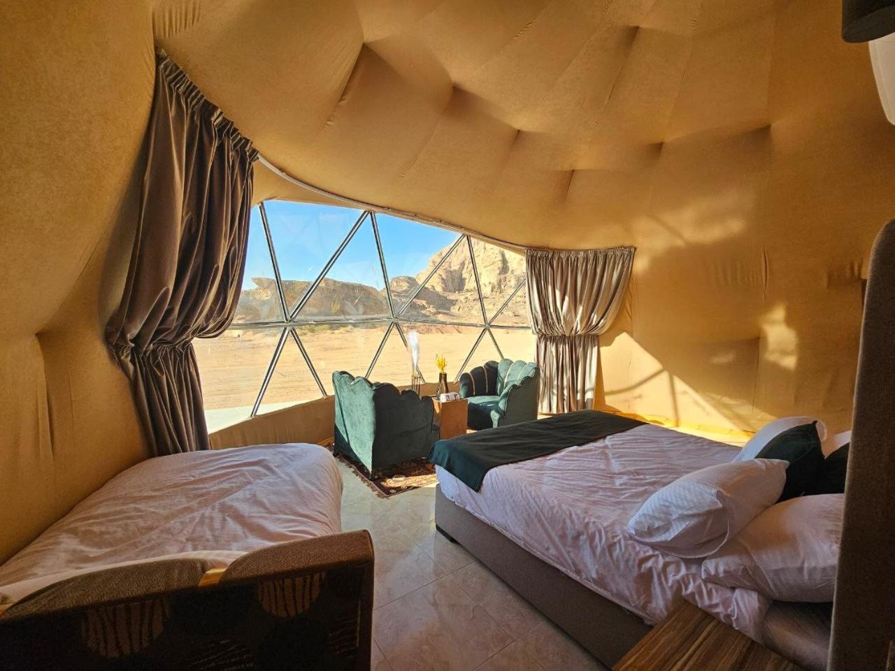 Wadi Rum Oscar Camp Exteriör bild