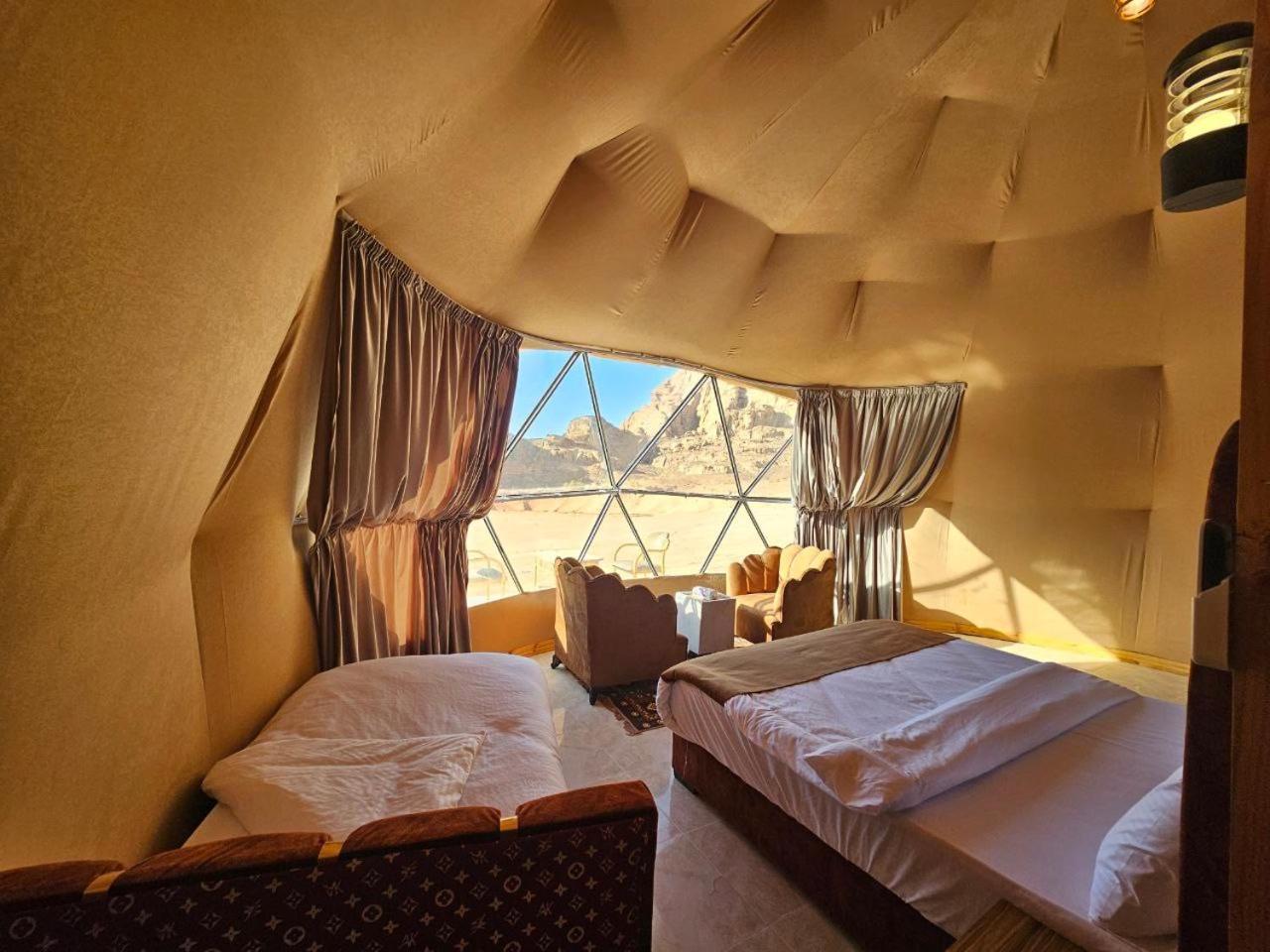 Wadi Rum Oscar Camp Exteriör bild
