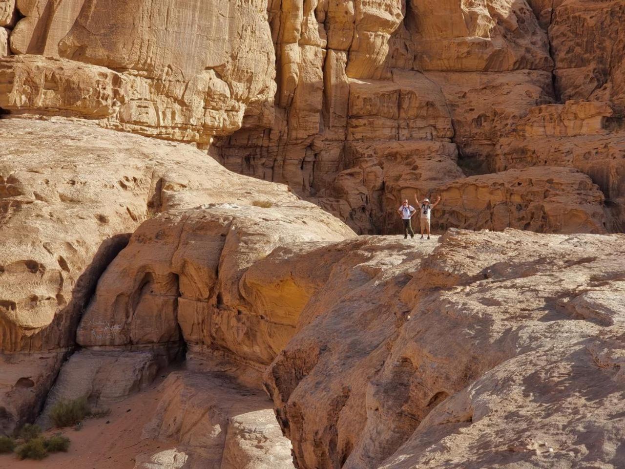 Wadi Rum Oscar Camp Exteriör bild