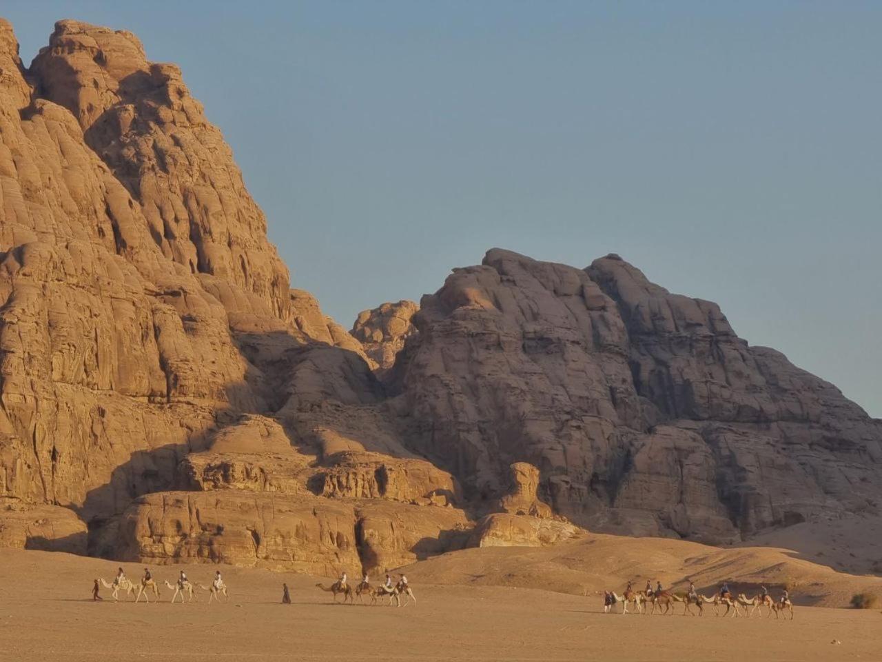 Wadi Rum Oscar Camp Exteriör bild